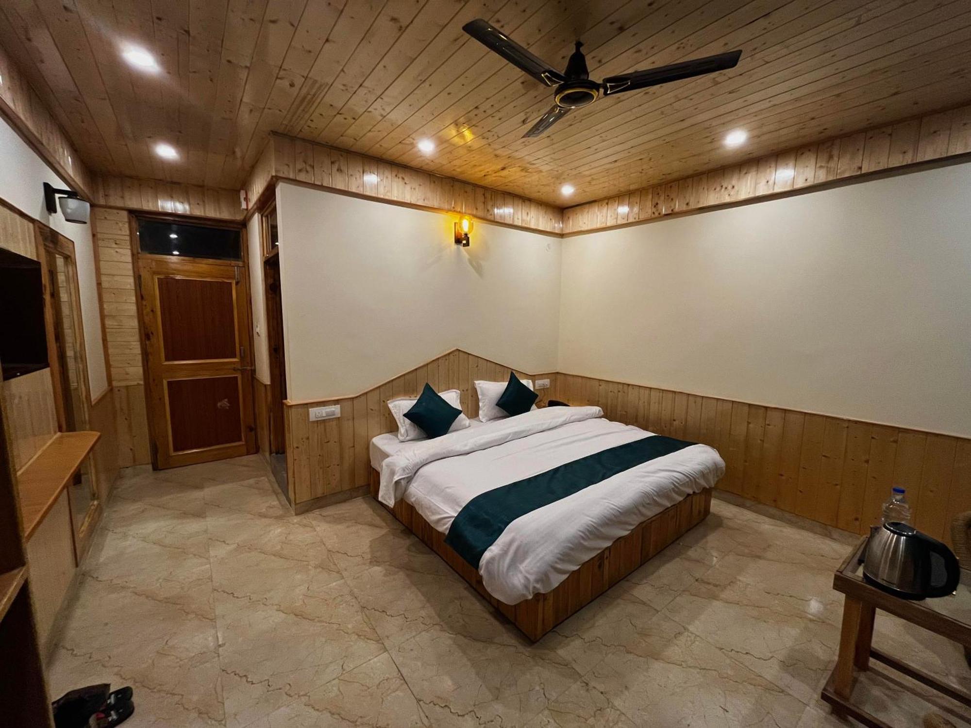 Hotel Mid Orchard Kasol L River Side -Pure Veg Hotel Exterior photo