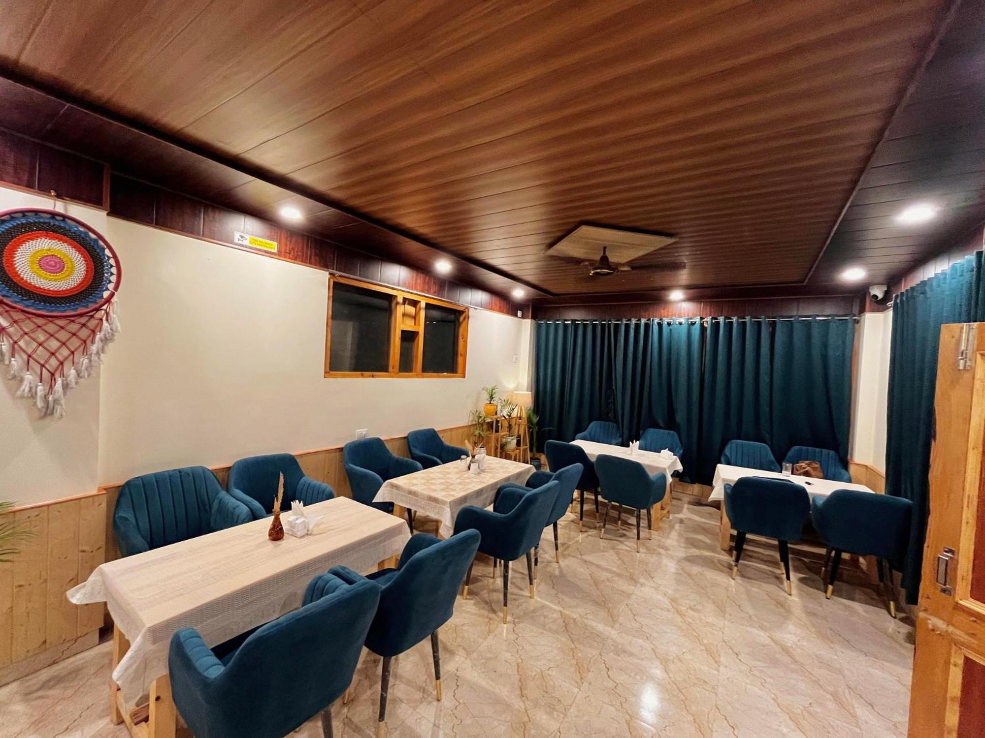 Hotel Mid Orchard Kasol L River Side -Pure Veg Hotel Exterior photo