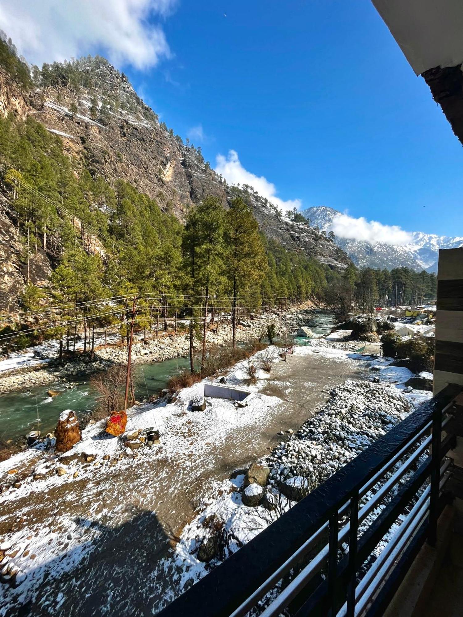 Hotel Mid Orchard Kasol L River Side -Pure Veg Hotel Exterior photo